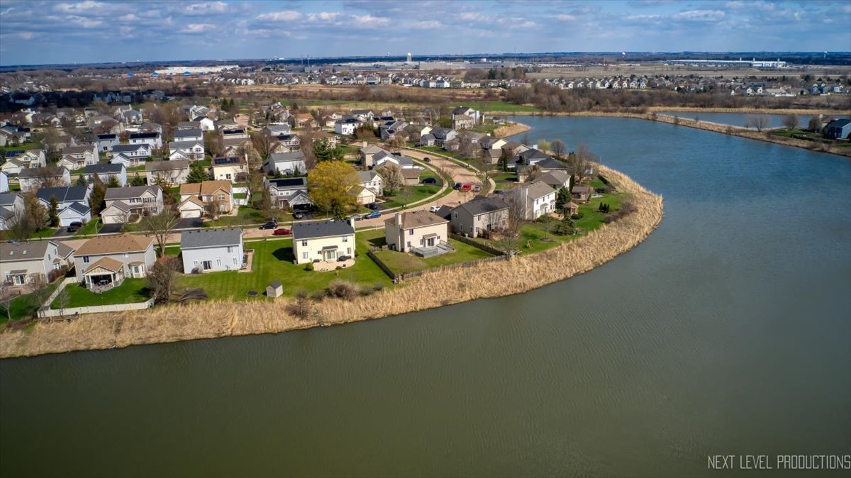 2645 Caliendo Circle, Montgomery, IL 60538