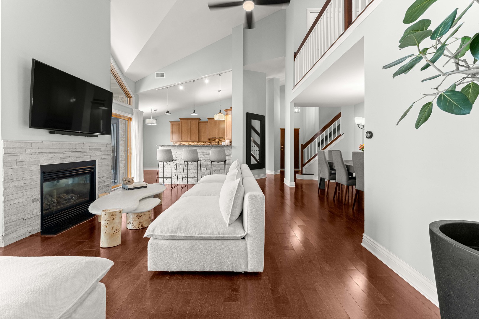 14131 Norwich Lane #302, Orland Park, IL 60467