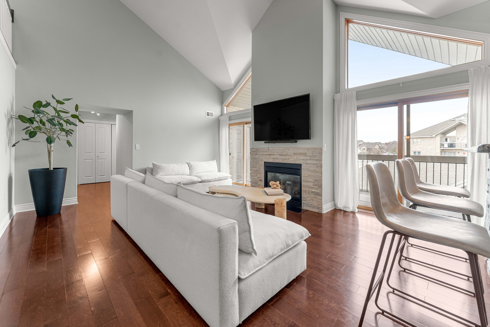 14131 Norwich Lane #302, Orland Park, IL 60467