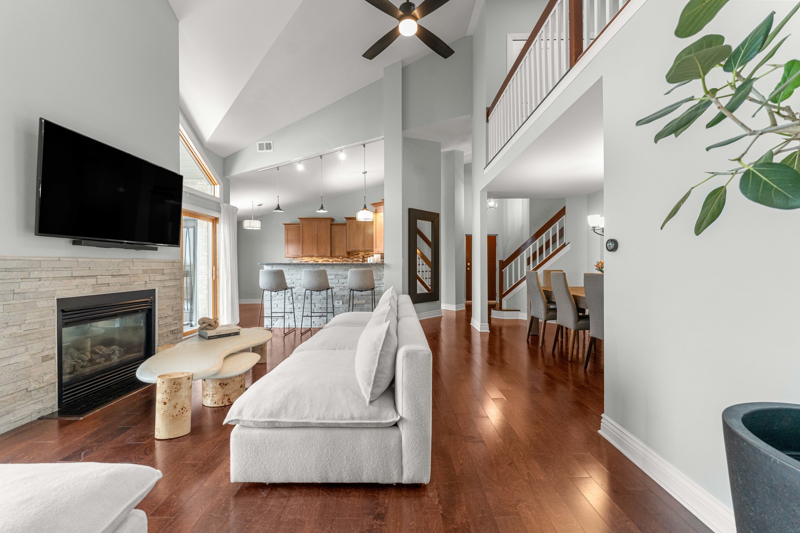 14131 Norwich Lane #302, Orland Park, IL 60467