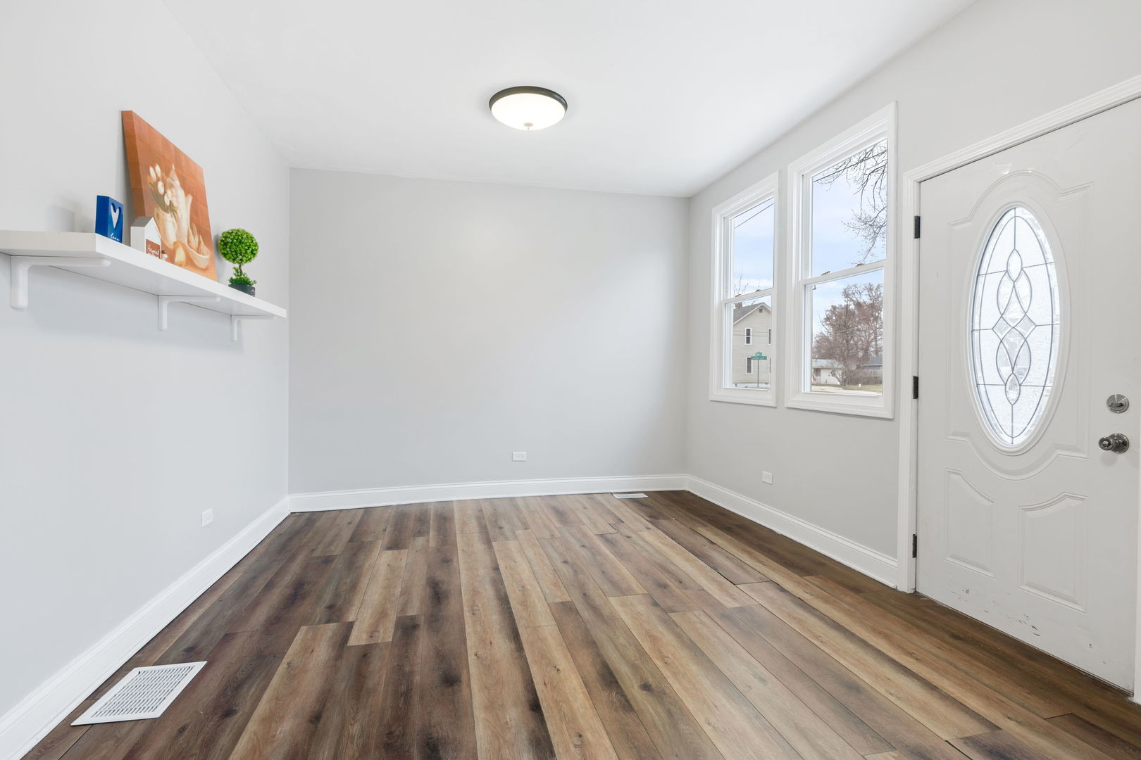 605 Grove Street, Aurora, IL 60505