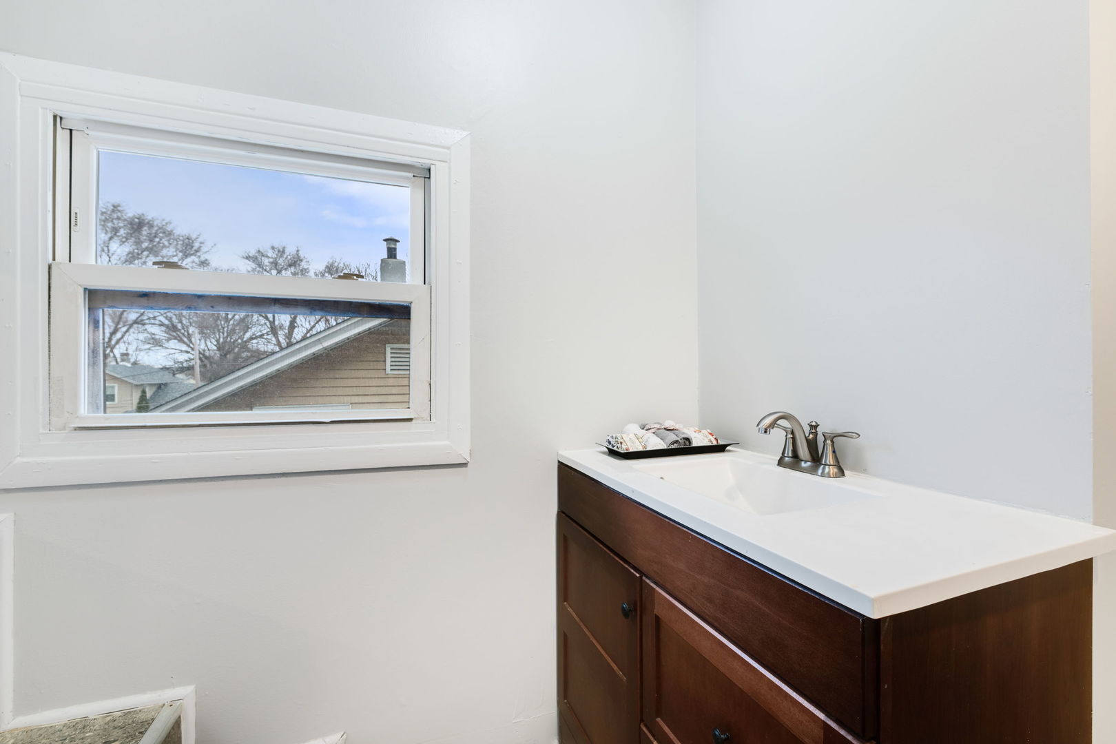 605 Grove Street, Aurora, IL 60505