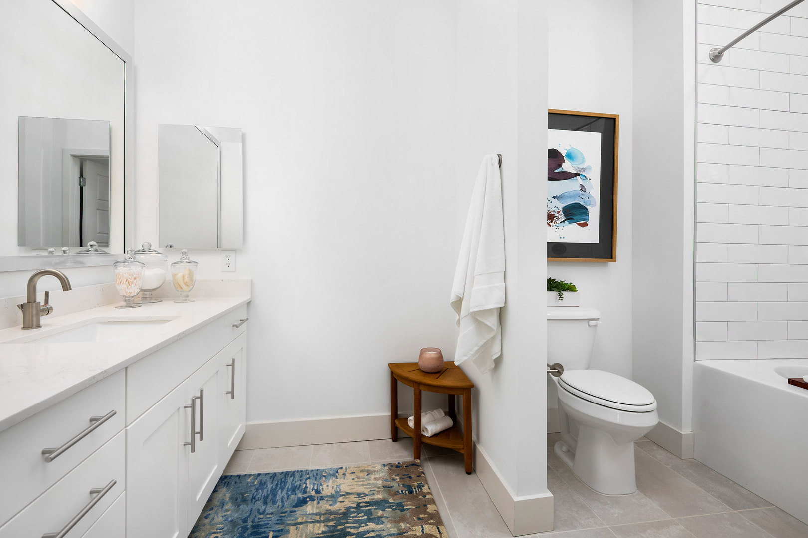 555 Lakeview Parkway #003, Vernon Hills, IL 60061