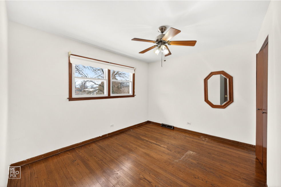 7218 W 110th Place, Worth, IL 60482