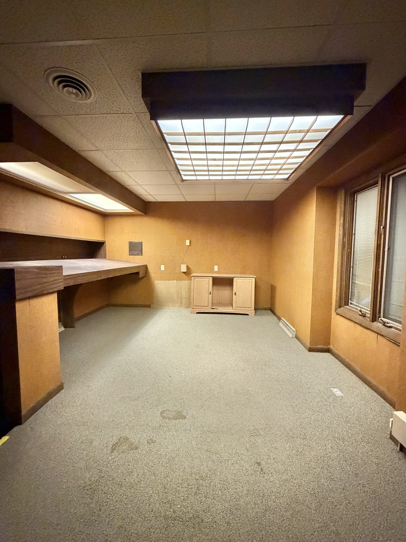 319-321 W. Locust Street, Fairbury, IL 61739