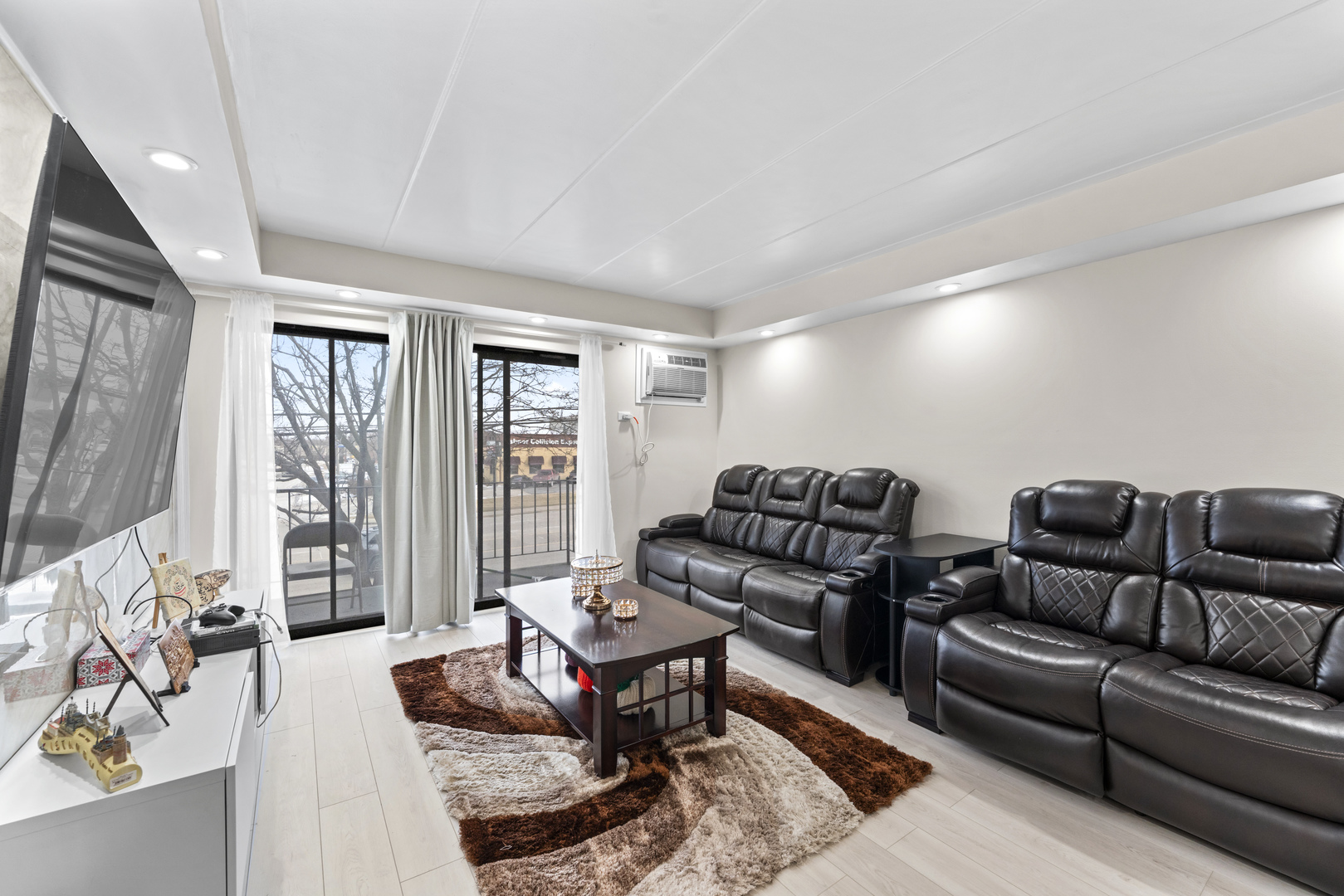 10912 Central Avenue #202, Chicago Ridge, IL 60415