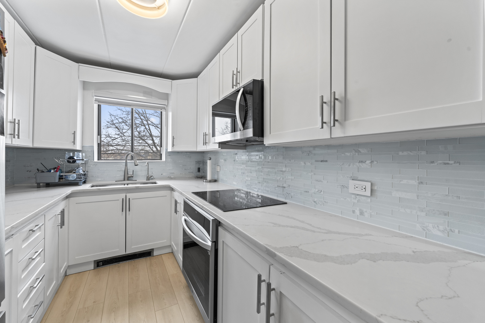 10912 Central Avenue #202, Chicago Ridge, IL 60415