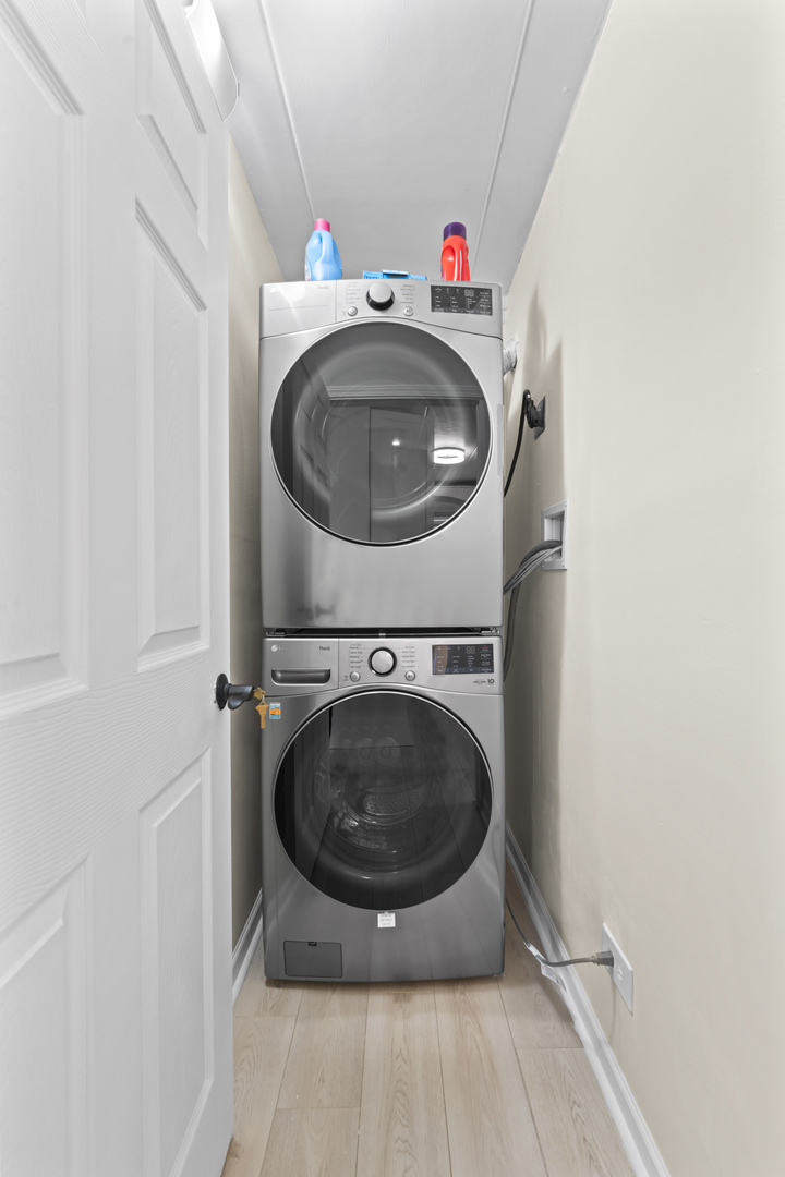 10912 Central Avenue #202, Chicago Ridge, IL 60415