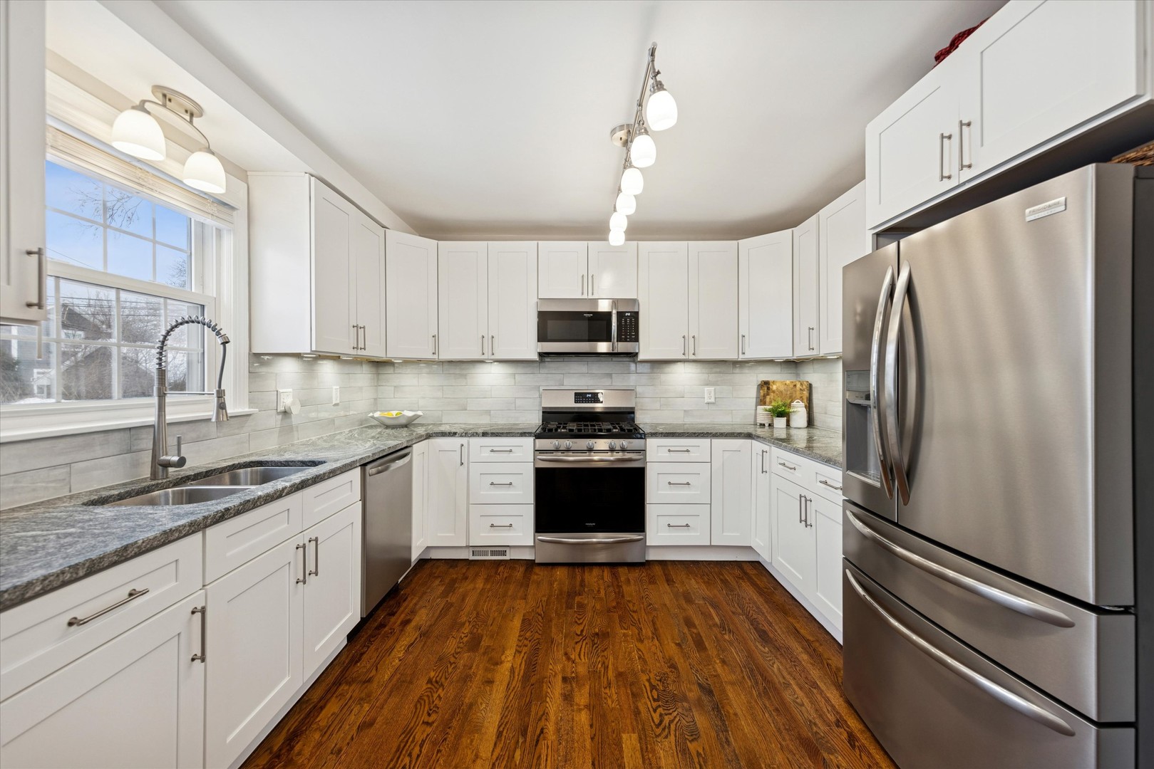 839 Birch Avenue, Downers Grove, IL 60515