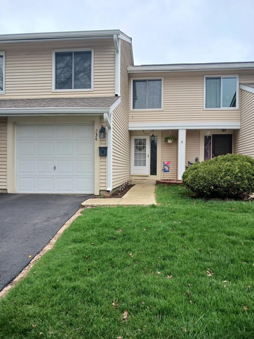 734 Colorado Court #734, Carol Stream, IL 60188