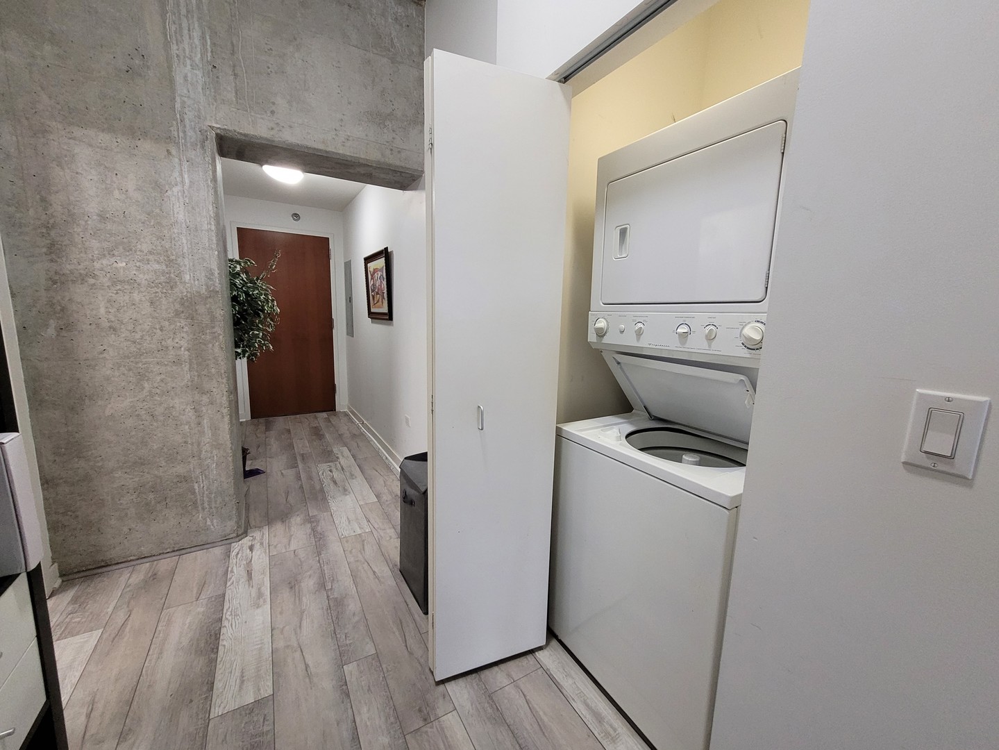 235 W Van Buren Street #2608, Chicago, IL 60607