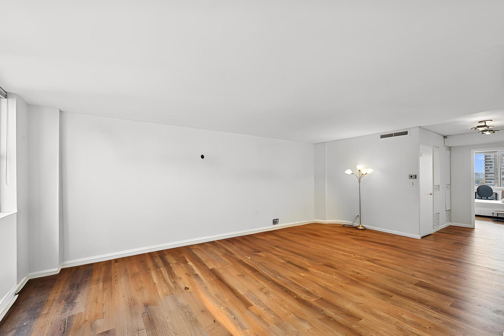 6301 N Sheridan Road #14E, Chicago, IL 60660