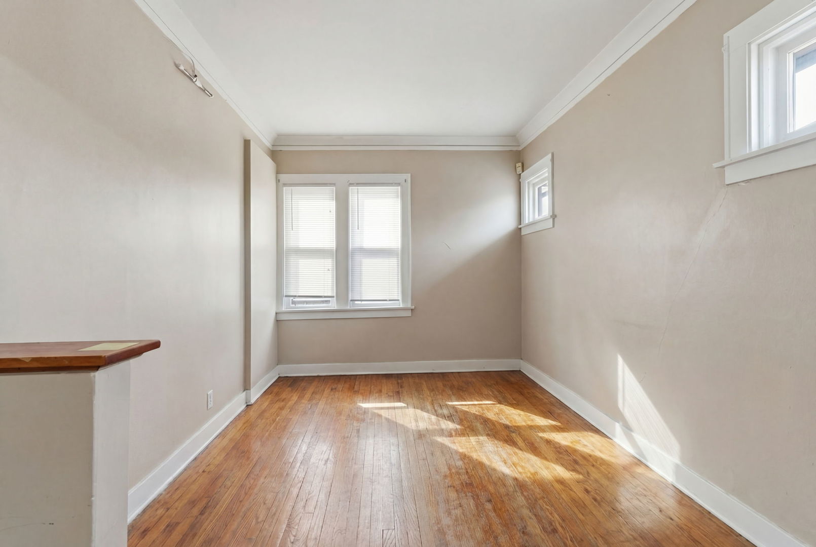 954 Wentworth Avenue, Calumet City, IL 60409