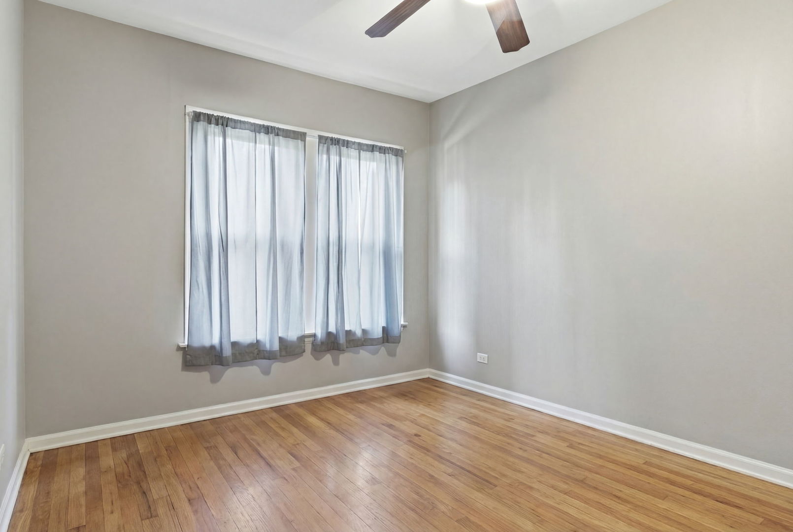 954 Wentworth Avenue, Calumet City, IL 60409