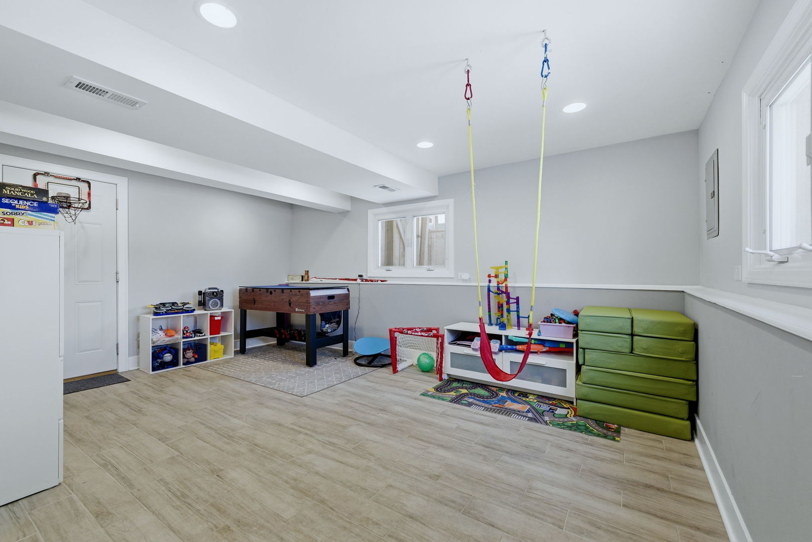 15113 Willow Lane, Oak Forest, IL 60452