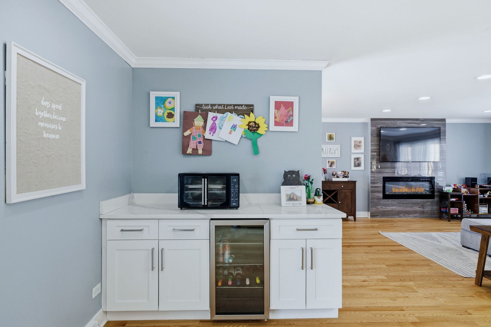 15113 Willow Lane, Oak Forest, IL 60452