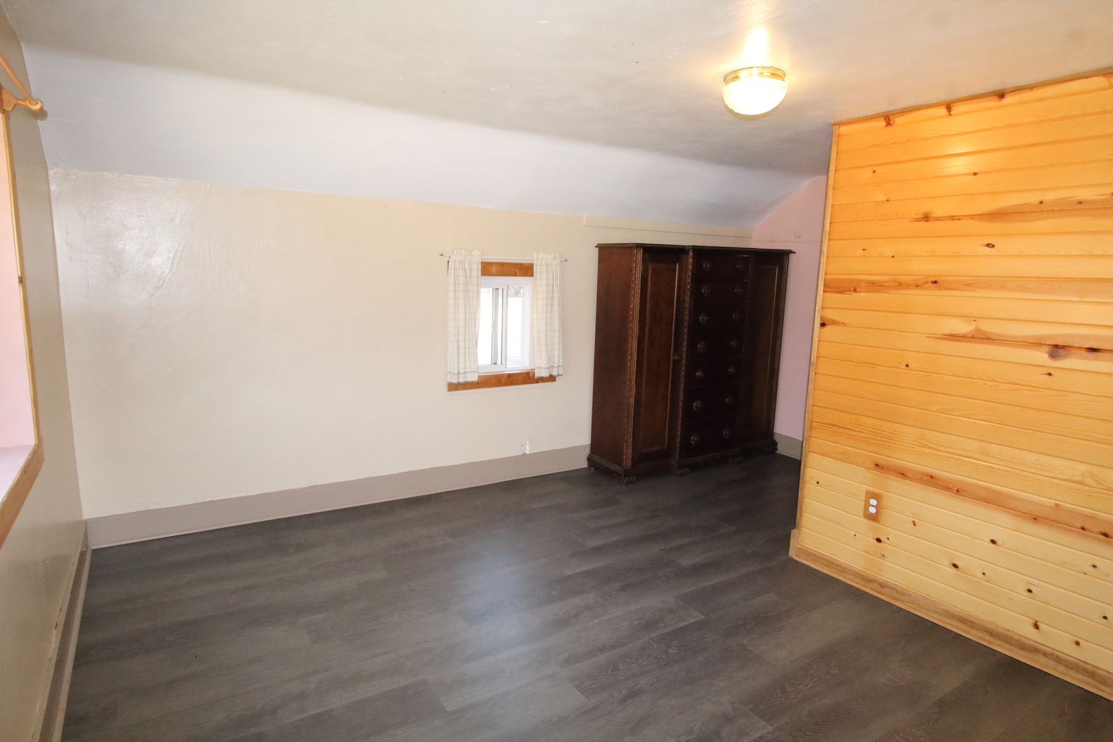 Mt. Carroll, IL 61053