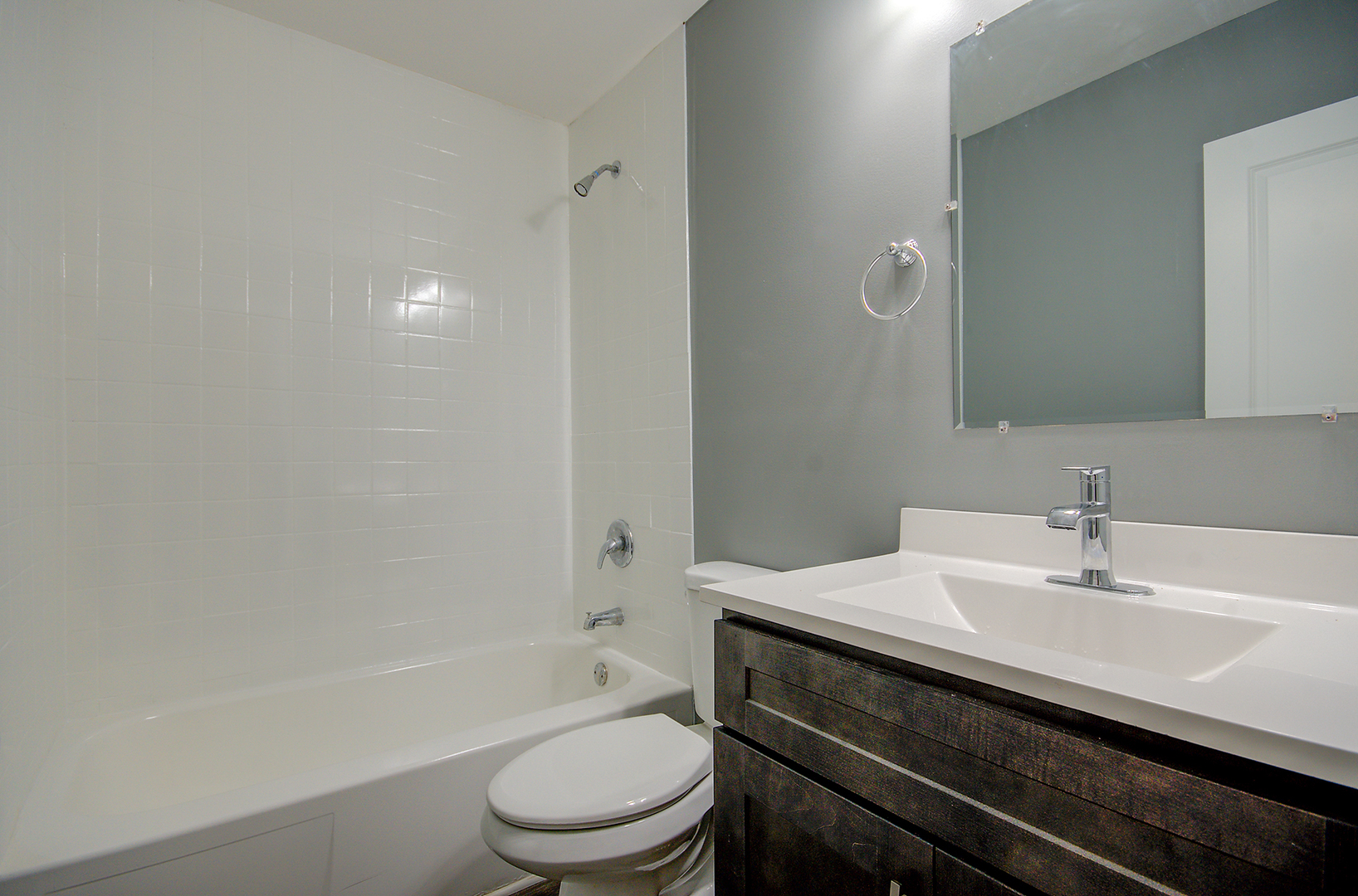 2302 Carnation Drive #317C, Crest Hill, IL 60403