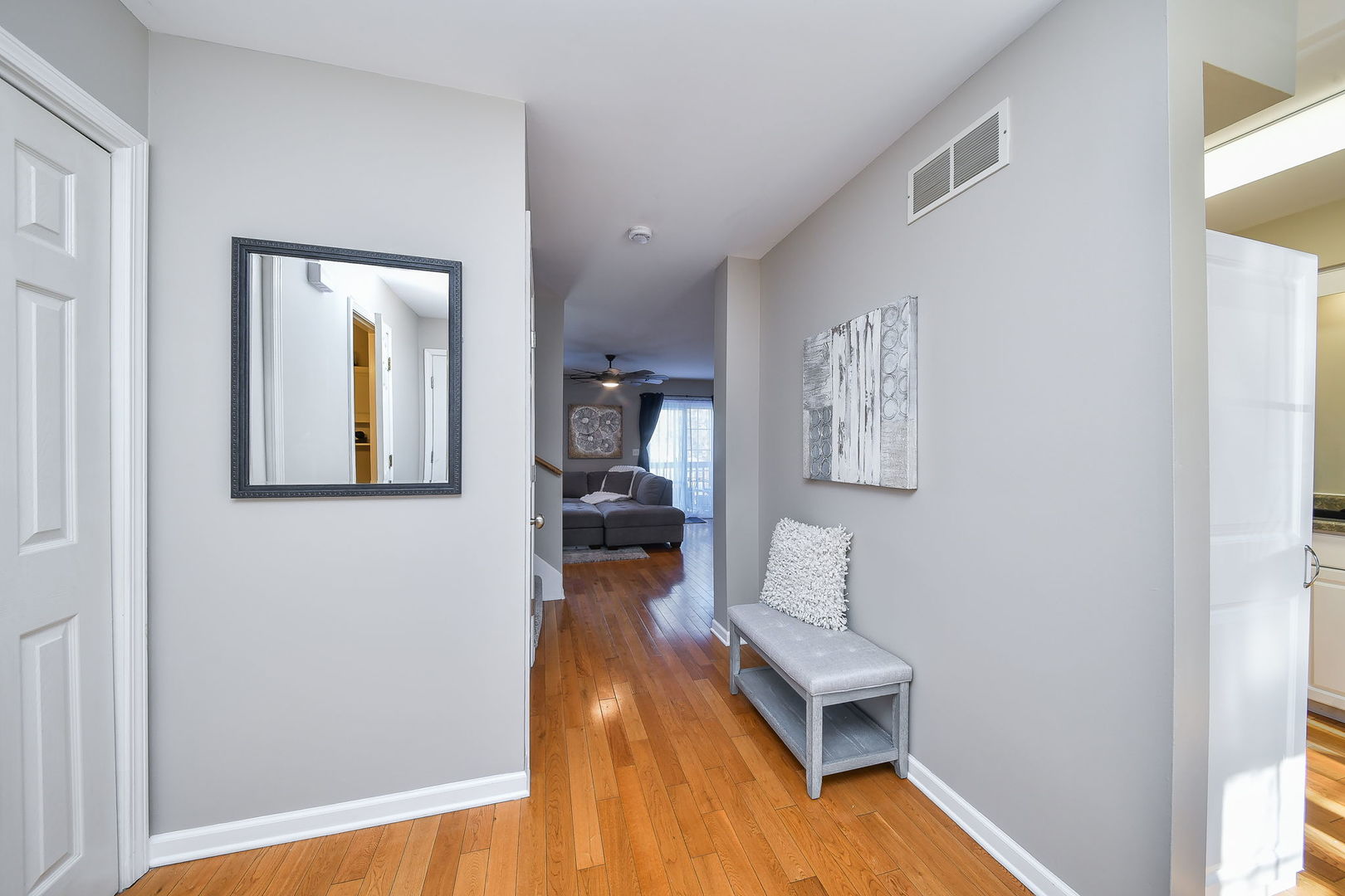 1238 Alexandria Court, Geneva, IL 60134