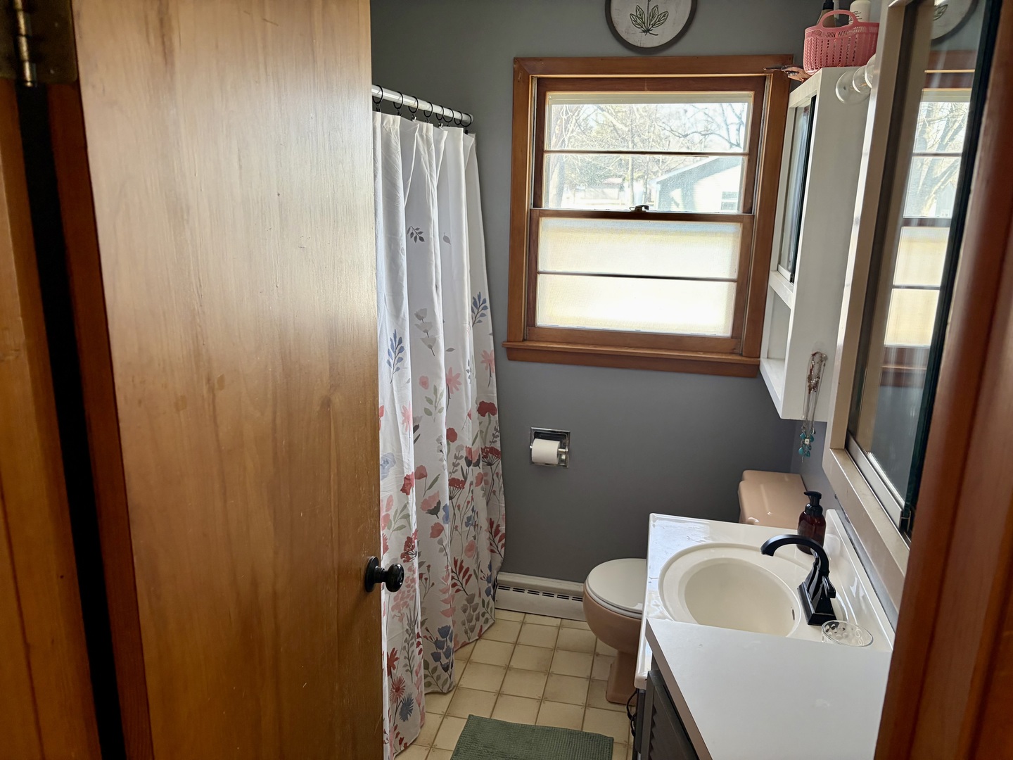 210 S East Street, Moweaqua, IL 62550