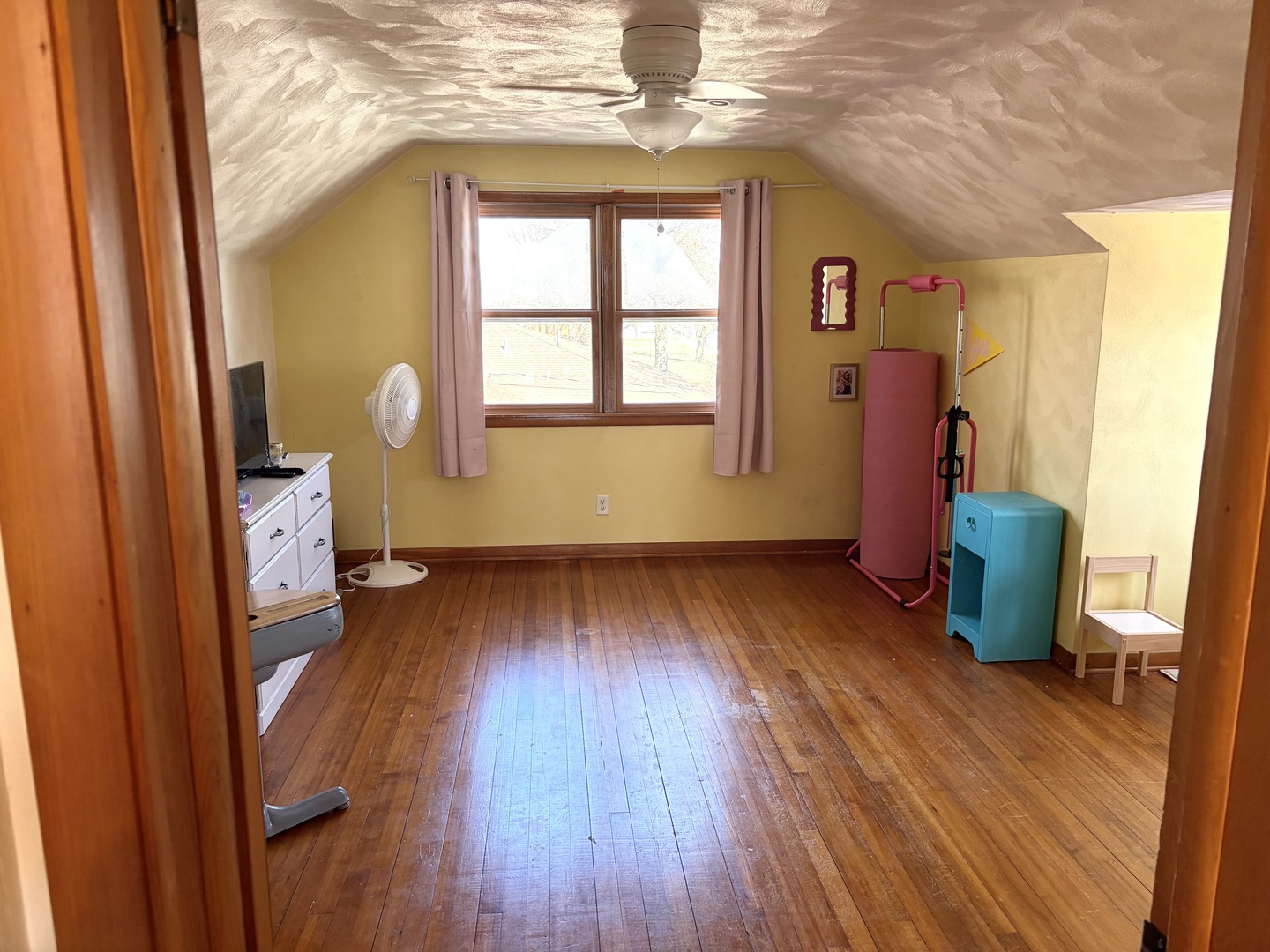 210 S East Street, Moweaqua, IL 62550