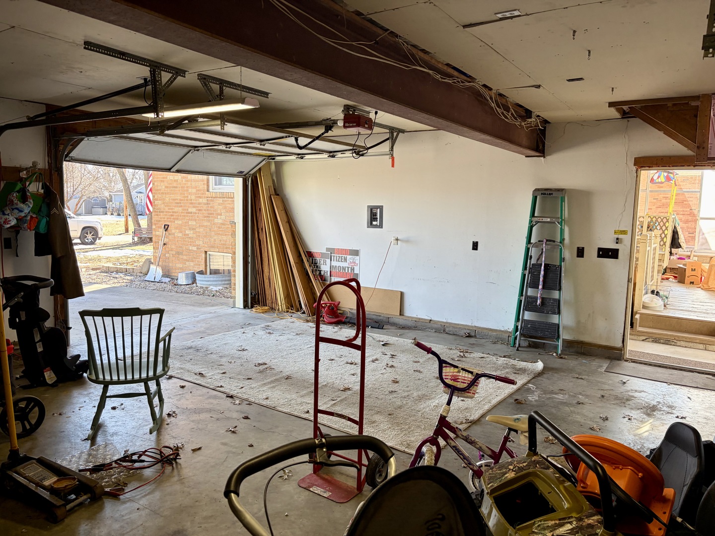 210 S East Street, Moweaqua, IL 62550