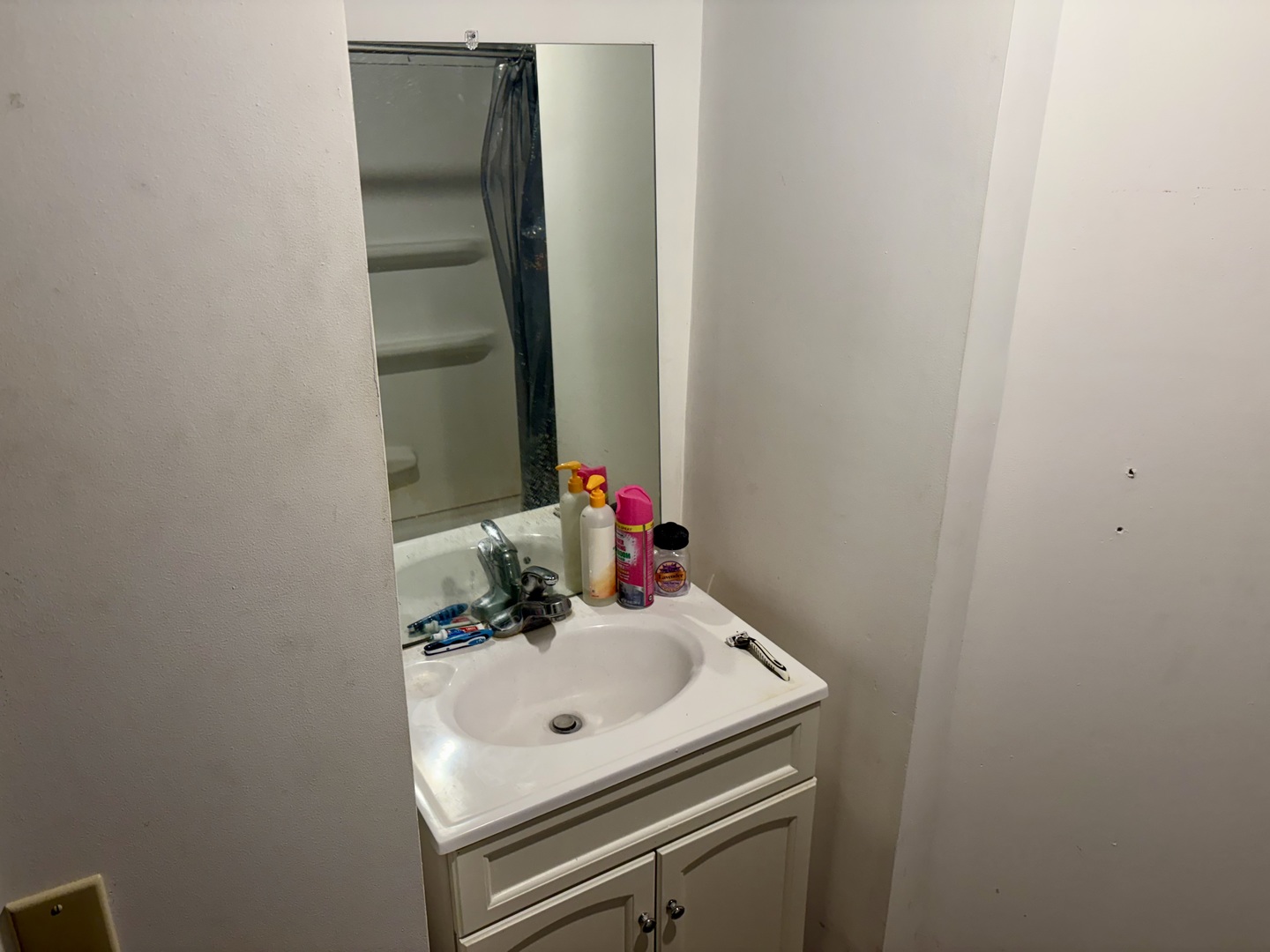 210 S East Street, Moweaqua, IL 62550