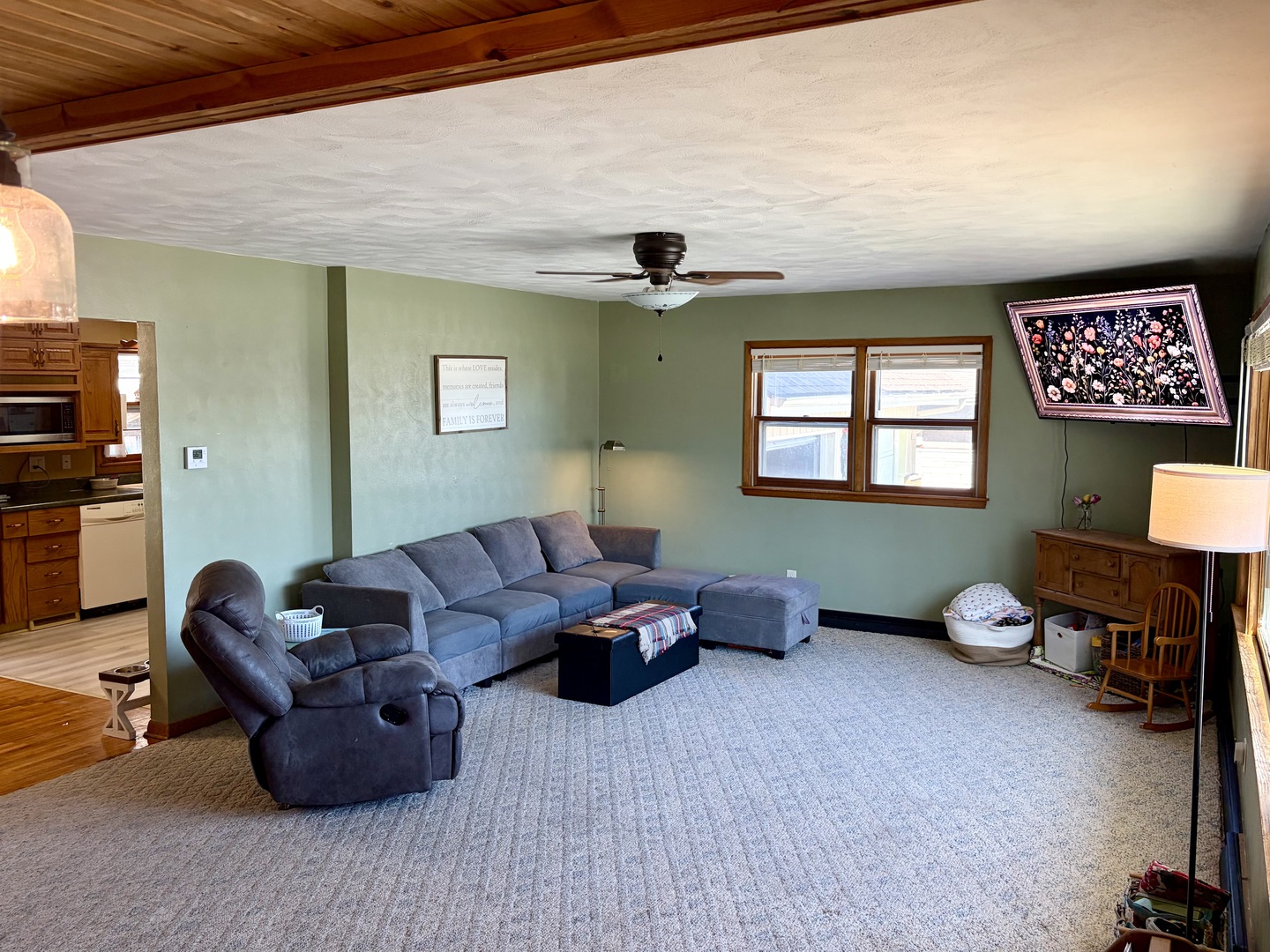 210 S East Street, Moweaqua, IL 62550