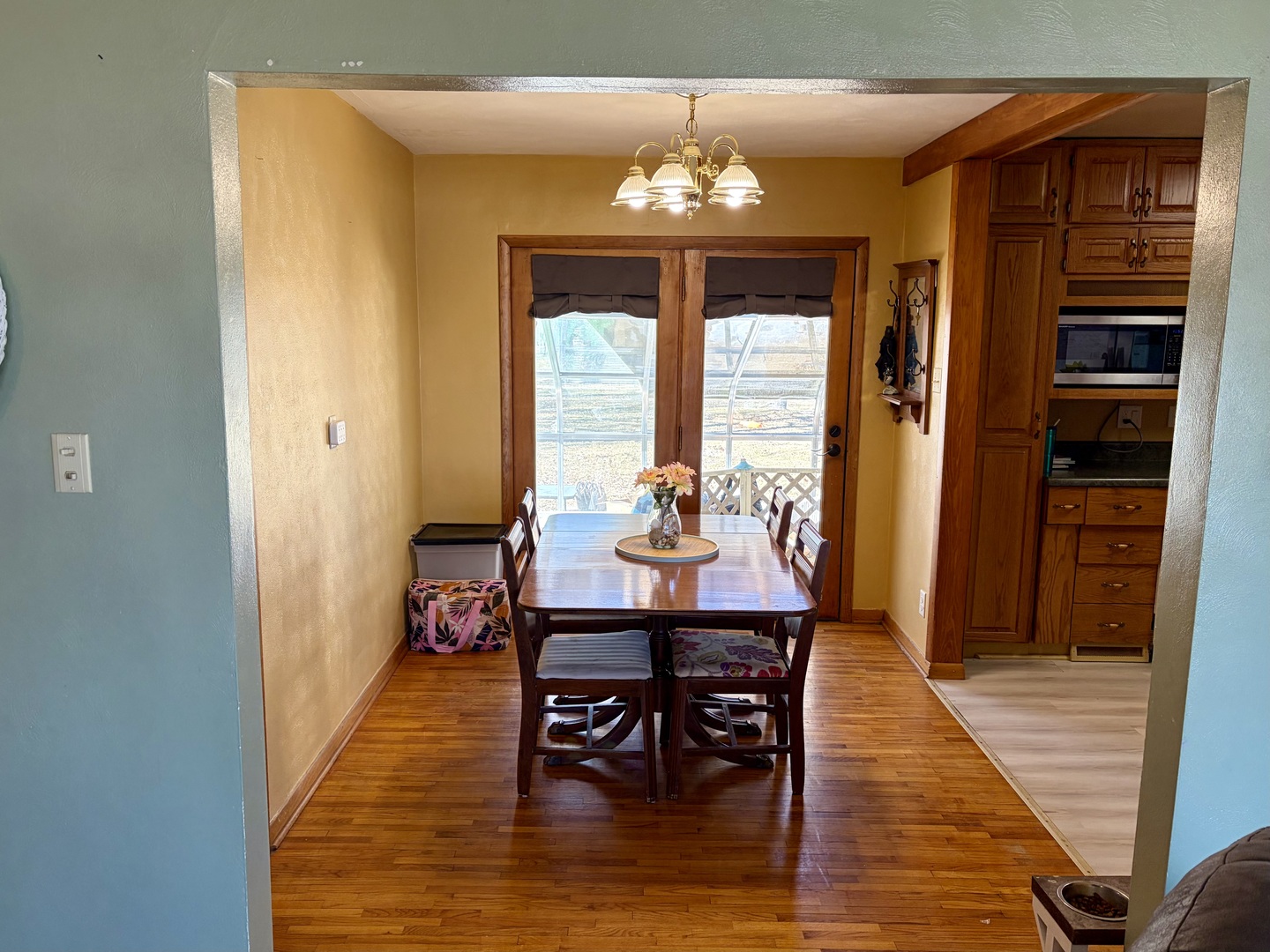 210 S East Street, Moweaqua, IL 62550