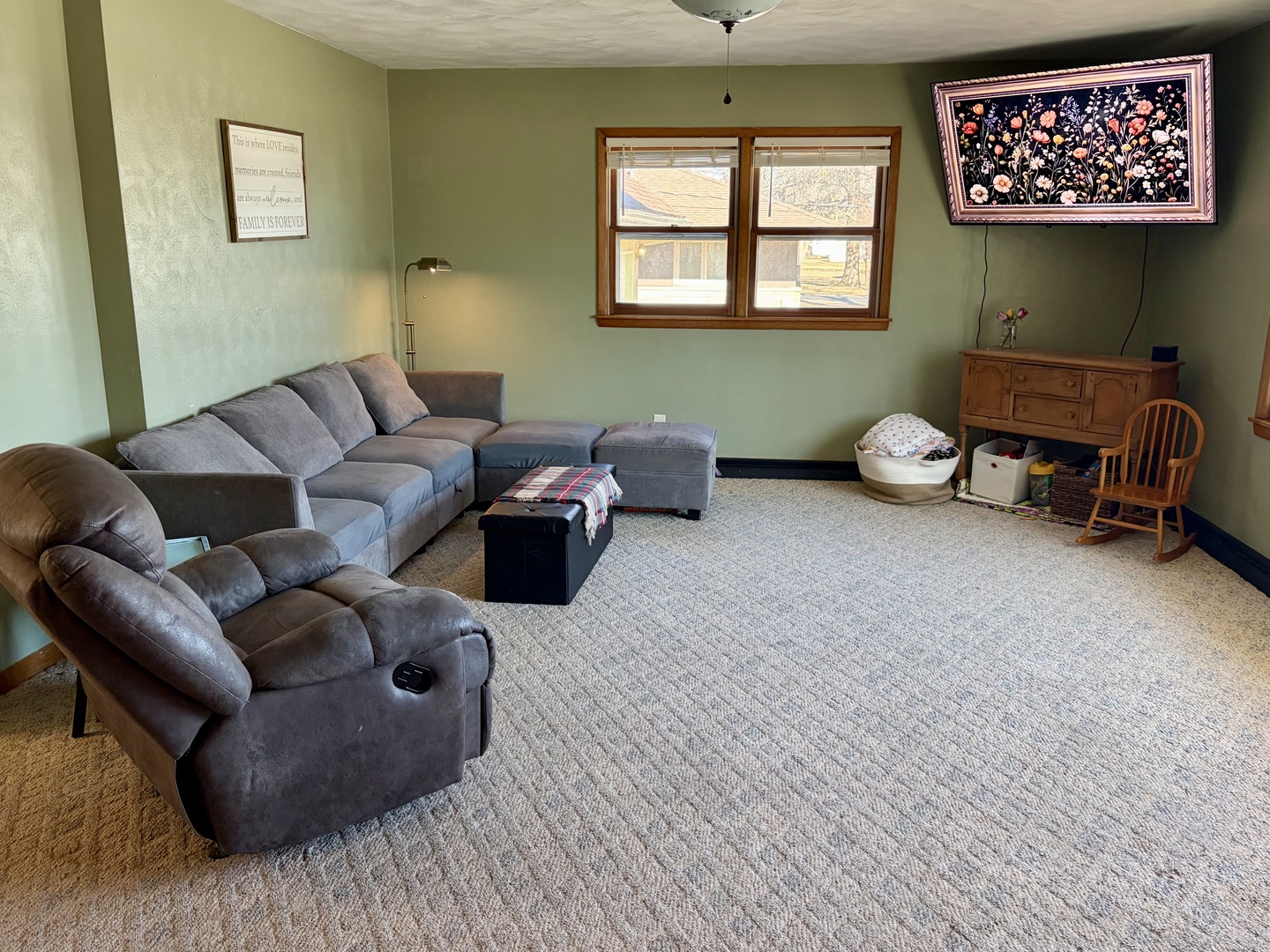 210 S East Street, Moweaqua, IL 62550