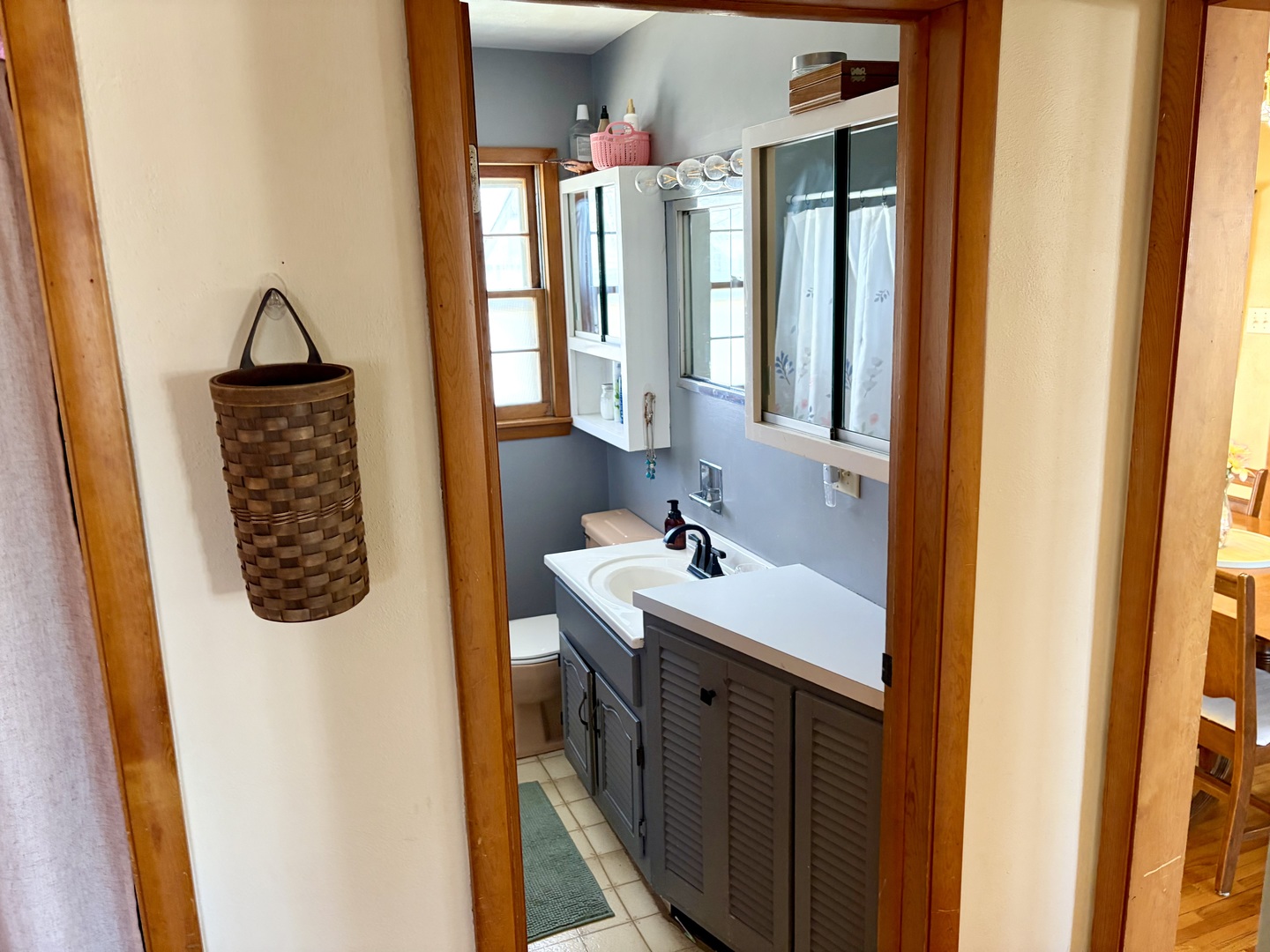 210 S East Street, Moweaqua, IL 62550