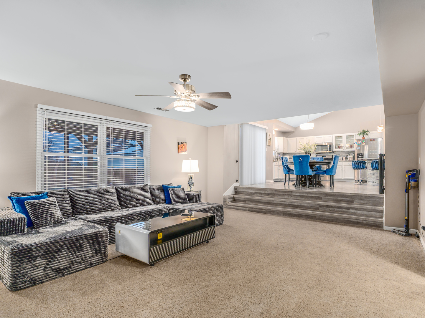 1811 Cumberland Drive, Plainfield, IL 60586