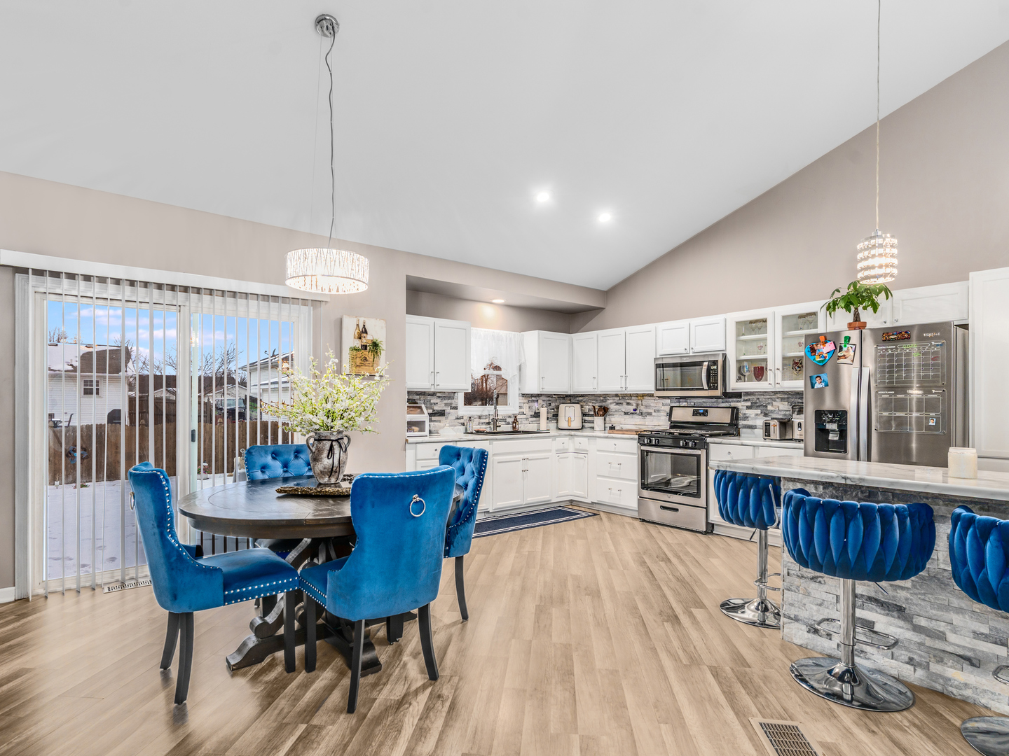 1811 Cumberland Drive, Plainfield, IL 60586