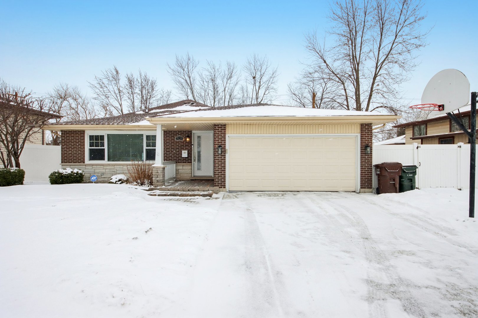 7525 170th Street, Tinley Park, IL 60477