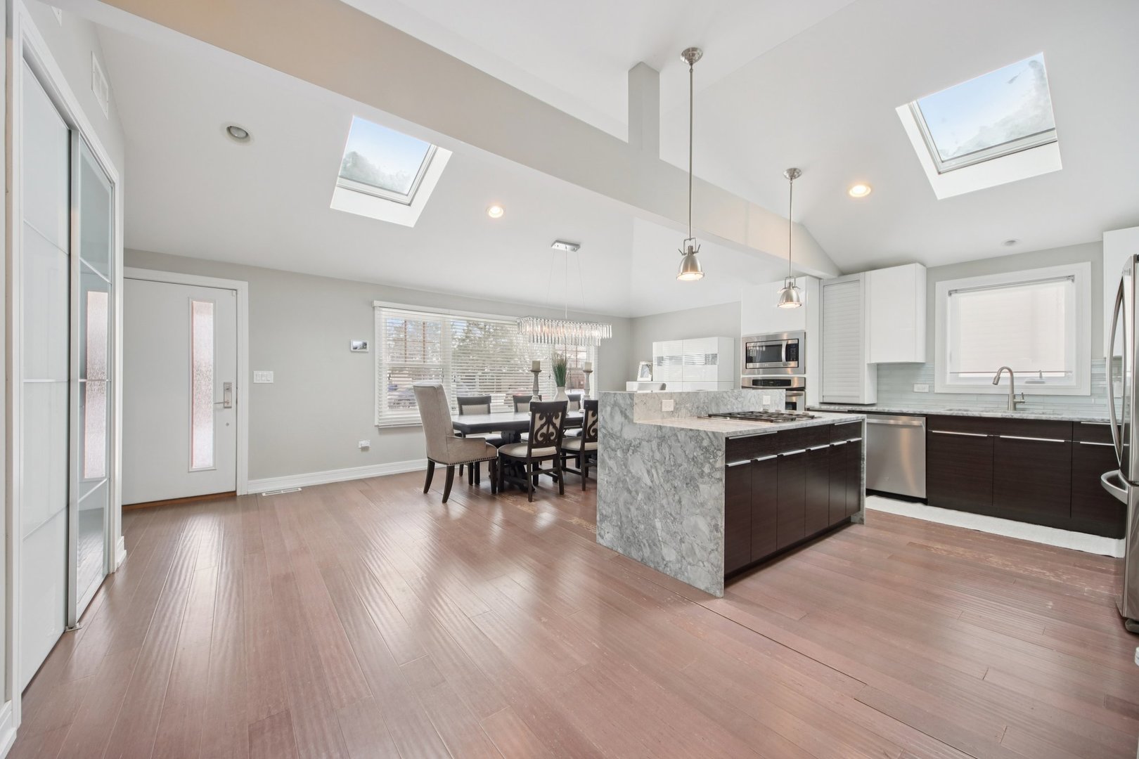 7525 170th Street, Tinley Park, IL 60477