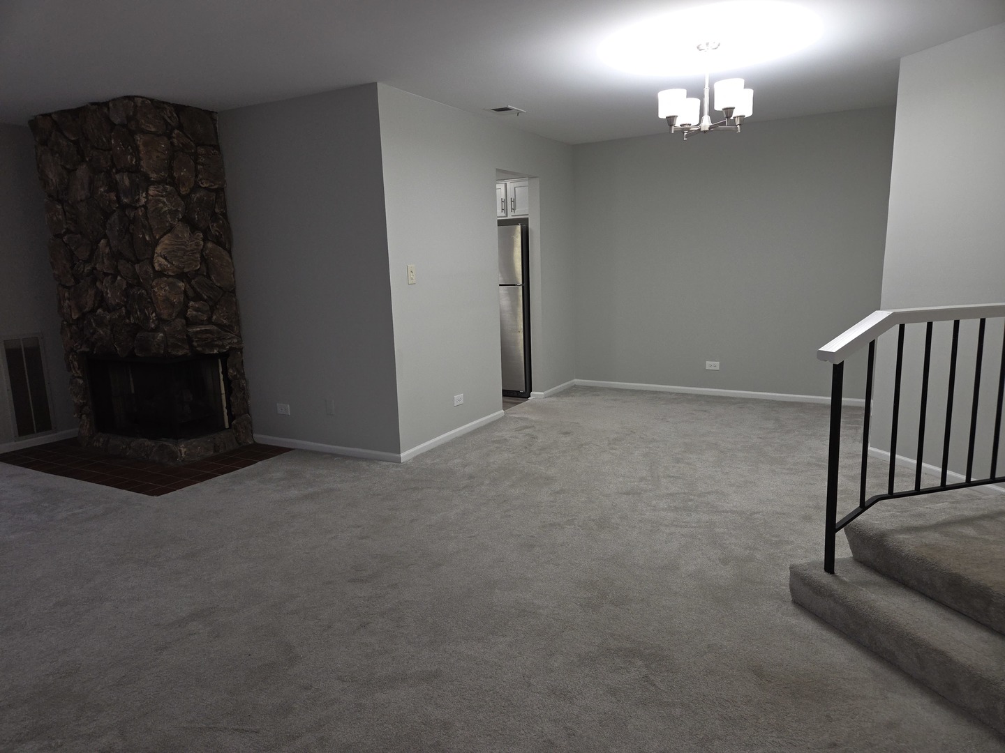 905 Surrey Drive #2B, Schaumburg, IL 60193