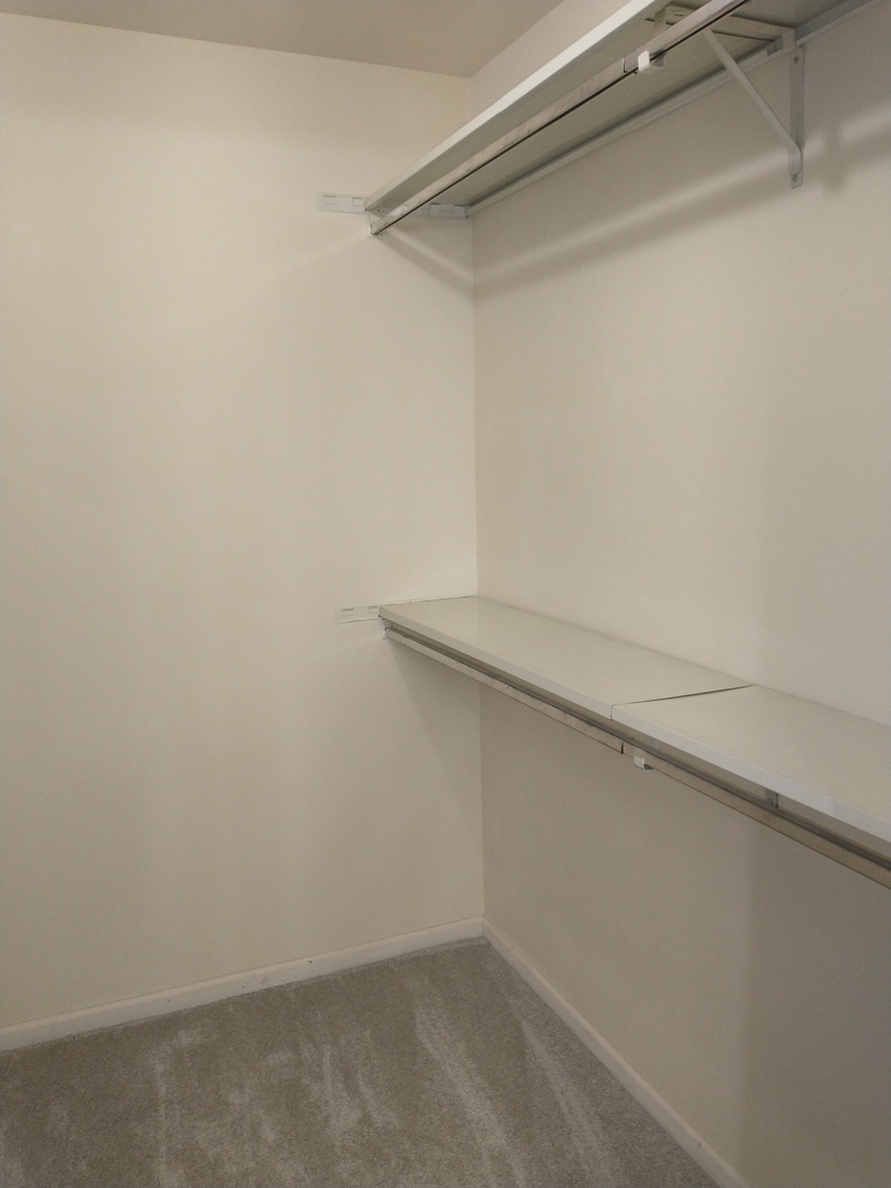 905 Surrey Drive #2B, Schaumburg, IL 60193