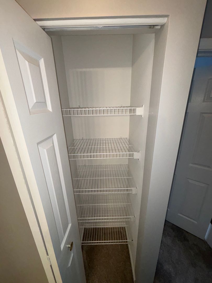 1313 N Red Oak Circle #4, Round Lake Beach, IL 60073