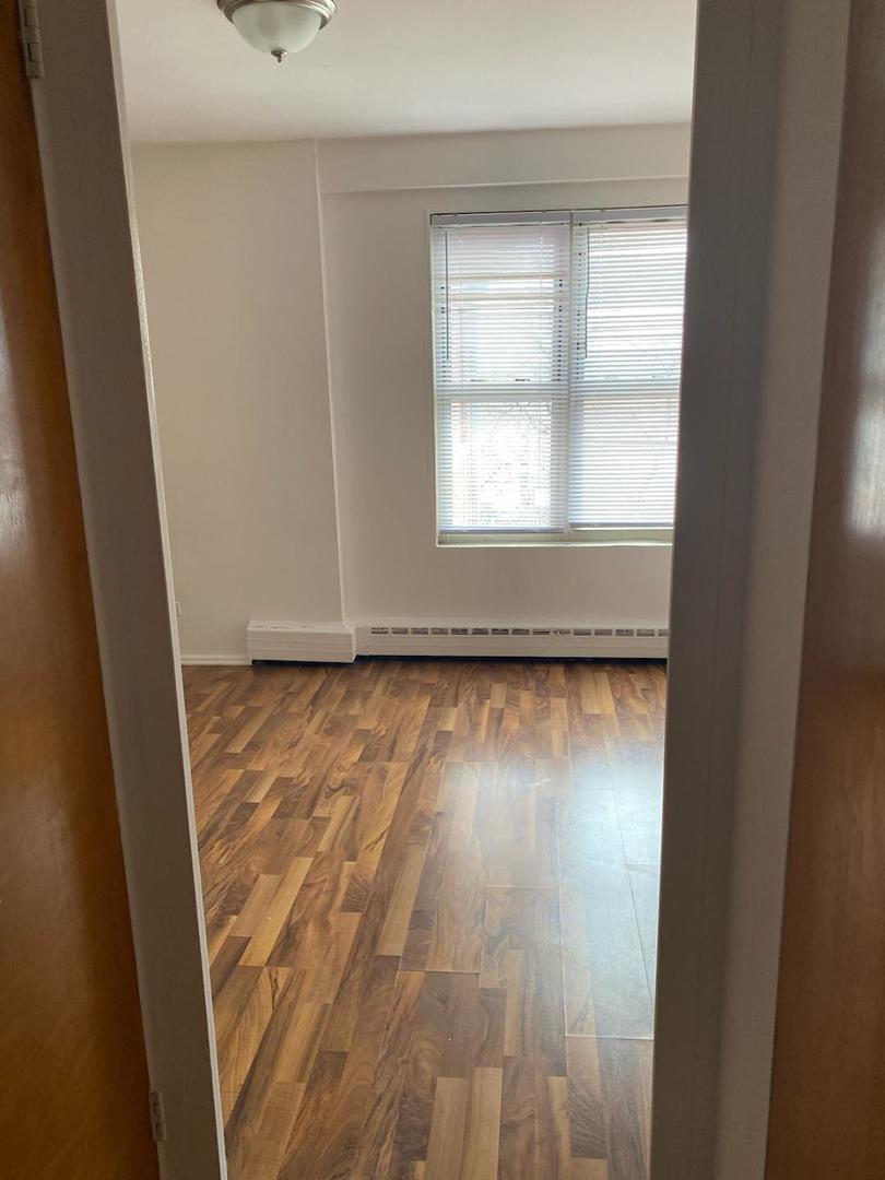 2600 W Berwyn Avenue #401, Chicago, IL 60625