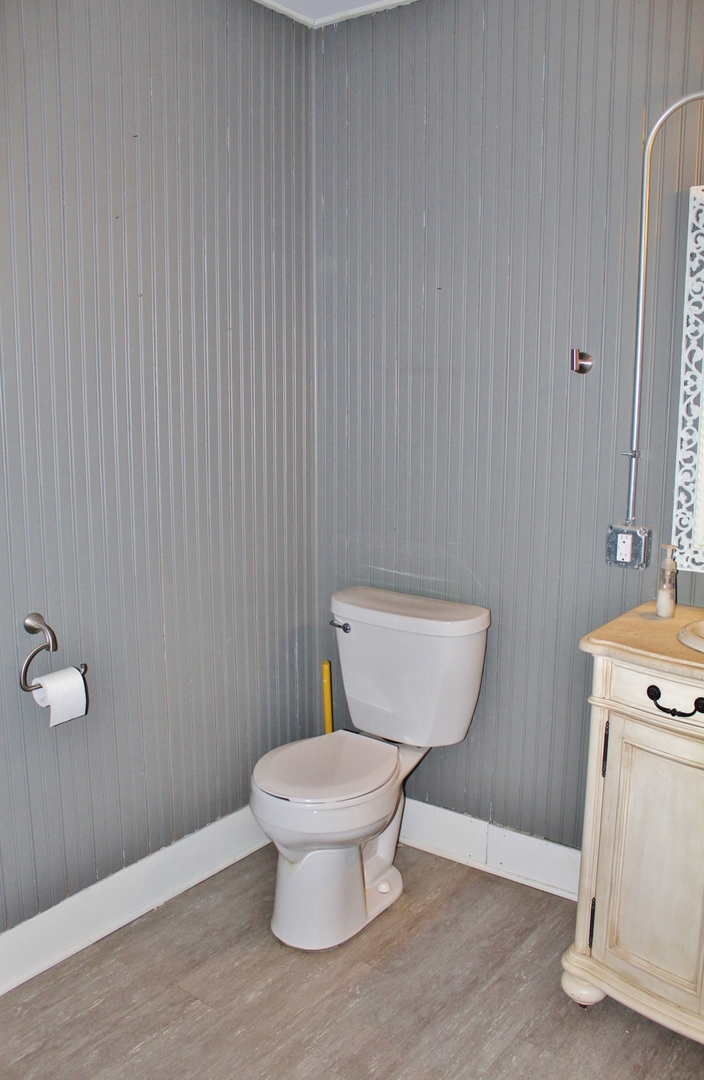 404-1/2 Liberty Street #UPSTAIRS, Morris, IL 60450