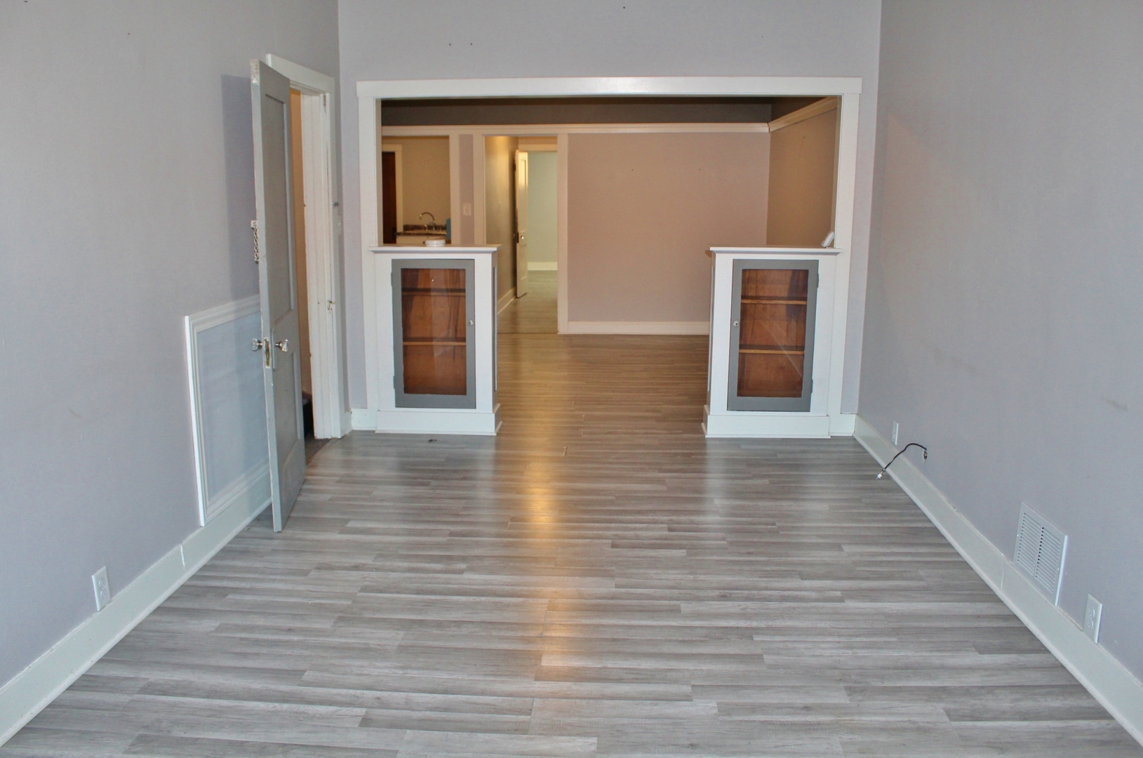 404-1/2 Liberty Street #UPSTAIRS, Morris, IL 60450