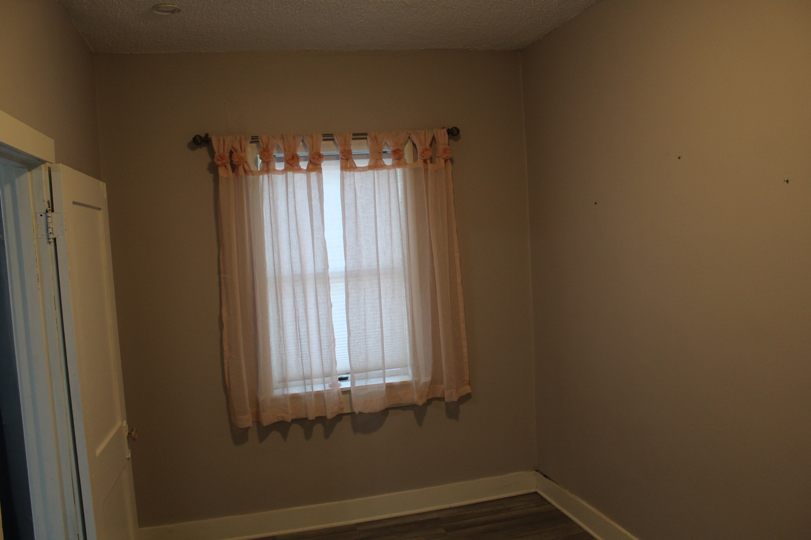 404-1/2 Liberty Street #UPSTAIRS, Morris, IL 60450