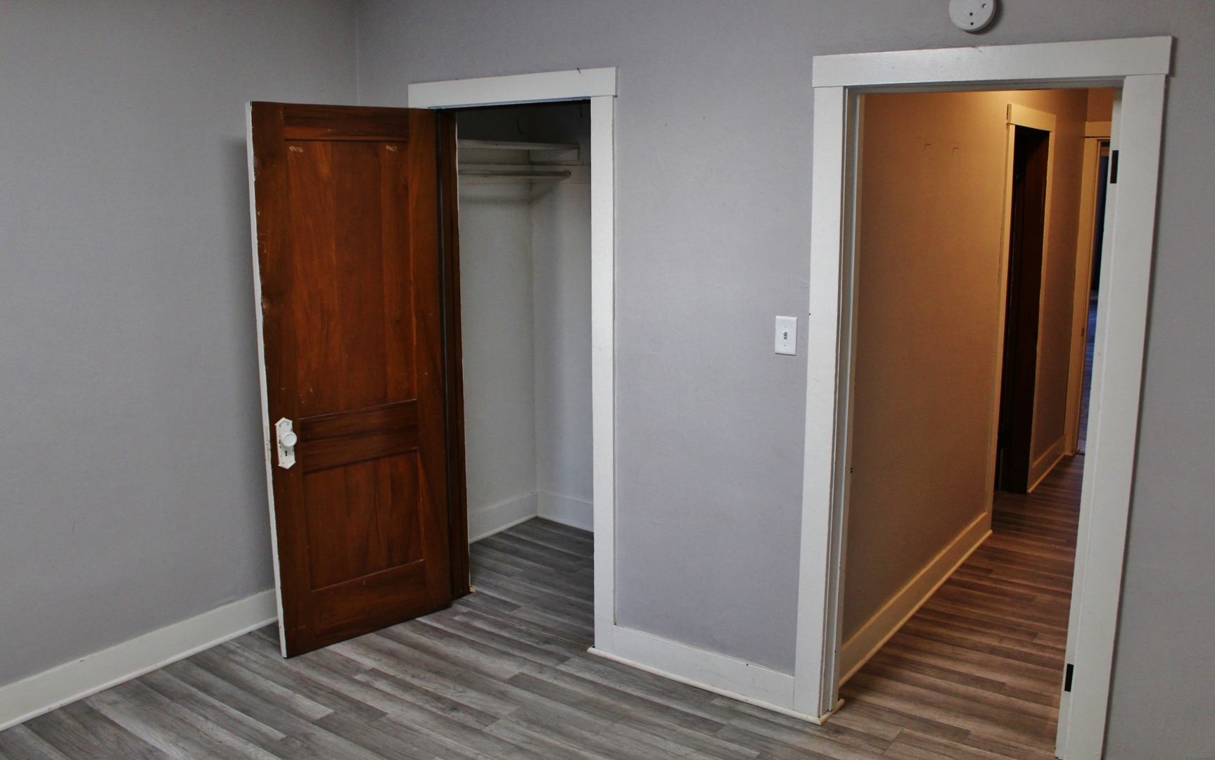 404-1/2 Liberty Street #UPSTAIRS, Morris, IL 60450