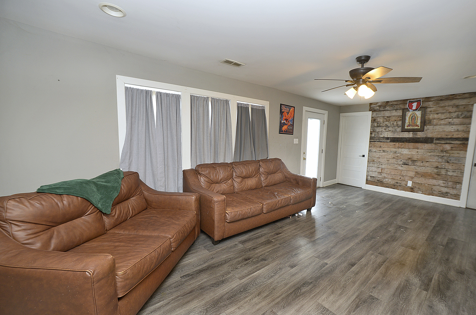 904 1/2 W Marquette Street, Ottawa, IL 61350