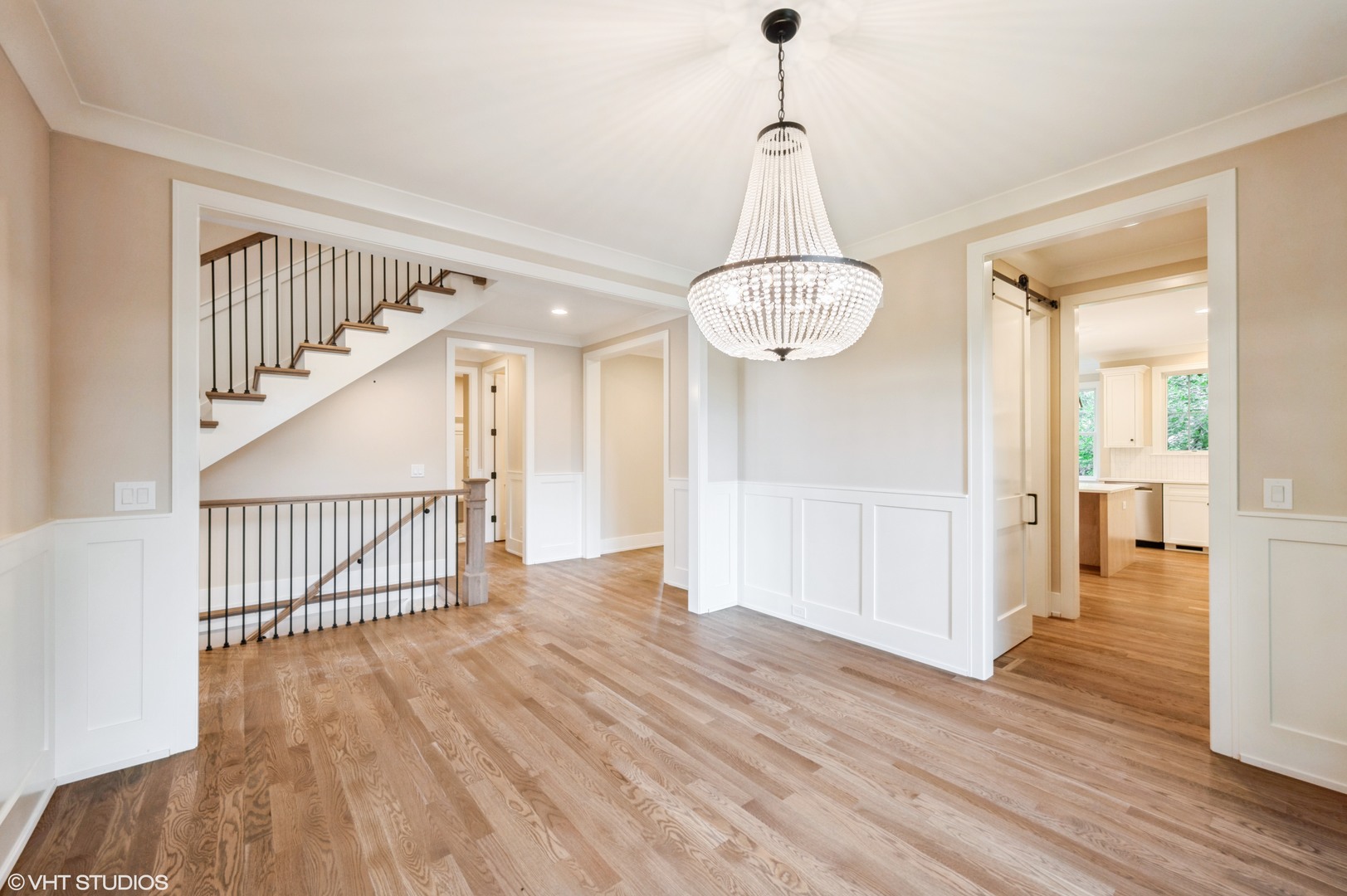 Willowbrook, IL 60527