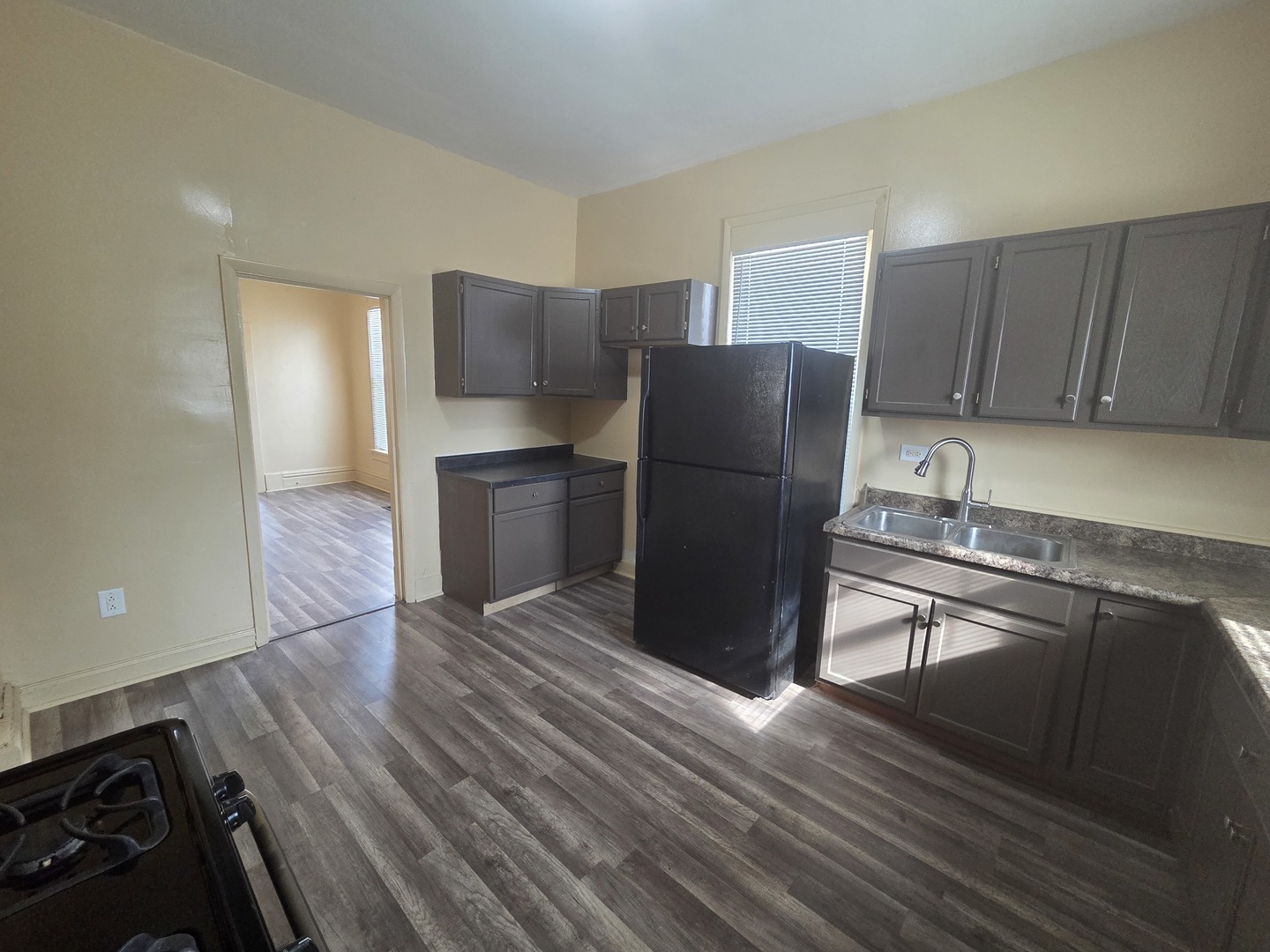 4835 W Congress Parkway, Chicago, IL 60644