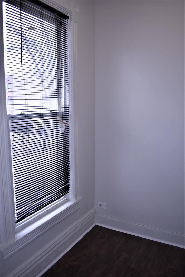 4835 W Congress Parkway, Chicago, IL 60644