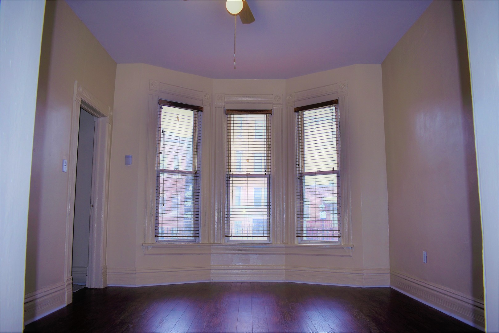 4835 W Congress Parkway, Chicago, IL 60644