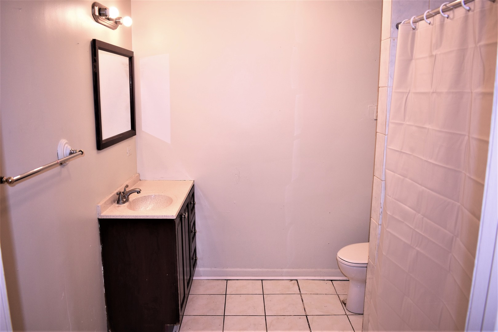 4835 W Congress Parkway, Chicago, IL 60644