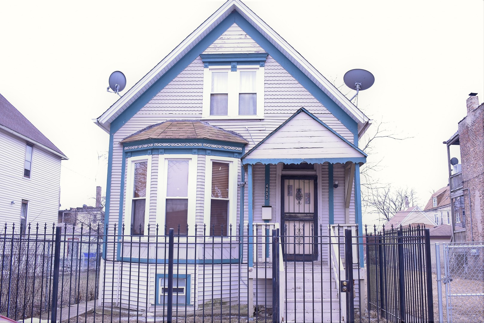 4835 W Congress Parkway, Chicago, IL 60644